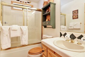 Retreat To Fox Farm by Big Bear Vacations