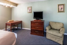 Travelodge by Wyndham Big Bear Lake CA