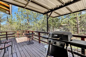 Village Retreat by Big Bear Vacations