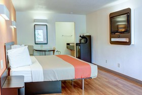 Motel 6 Bishop