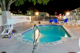 Motel 6 Bishop