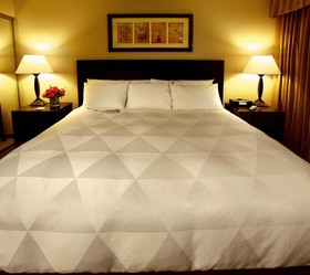 Buena Park Grand Hotel & Suites