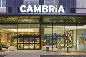 Cambria Hotel Burbank Airport