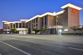 Hampton Inn & Suites Los Angeles Burbank Airport