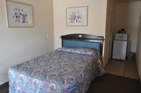 California Suites Motel