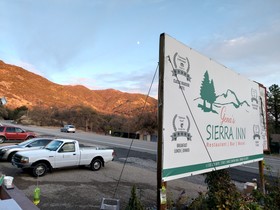 Gena's Sierra Inn & Restaurant