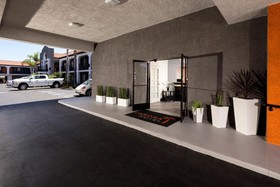 Canoga Hotel
