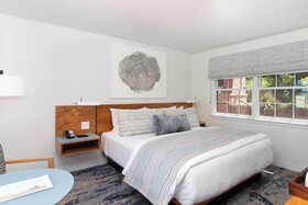 Carmel Beach Hotel