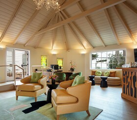 Carmel Beach Hotel