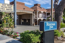 Rodeway Inn Magic Mountain Area