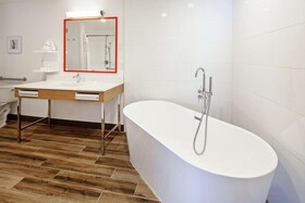 Hampton Inn & Suites Chino Hills