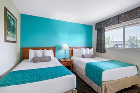 Howard Johnson by Wyndham Chula Vista/San Diego Suite Hotel