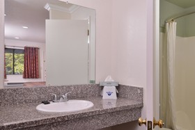 Americas Best Value Inn & Suites Clearlake - Wine Country