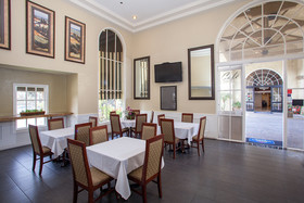 Best Western Plus Newport Mesa Inn