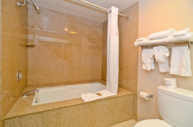 Best Western Plus Newport Mesa Inn