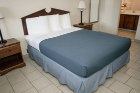 Pacific Inn