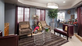 Rancho San Diego Inn & Suites