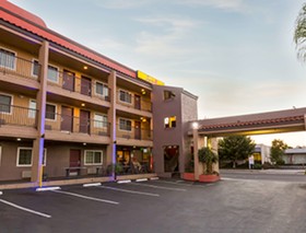 Super 8 by Wyndham El Cajon CA