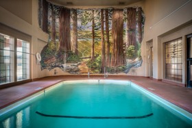 The Redwood Fortuna Riverwalk Hotel