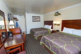 Travelodge by Wyndham Fresno Convention Center Area