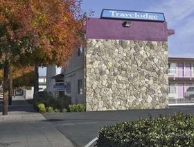 Travelodge by Wyndham Fresno Yosemite Area