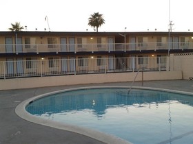 Travelodge by Wyndham Fresno Yosemite Area