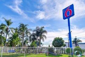 Motel 6 Garden Grove