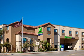 Holiday Inn Express & Suites Hermosa Beach