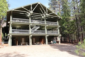 Cedar Grove Lodge