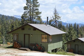 Montecito Sequoia Lodge
