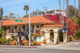 Holiday Inn Laguna Beach