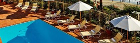 Casa Loma Beach Hotel