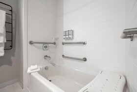 La Quinta Inn & Suites by Wyndham La Habra