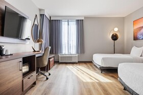 La Quinta Inn & Suites by Wyndham La Habra