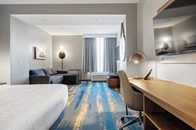 La Quinta Inn & Suites by Wyndham La Habra