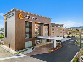 La Quinta Inn & Suites by Wyndham La Habra