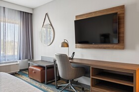 La Quinta Inn & Suites by Wyndham La Habra
