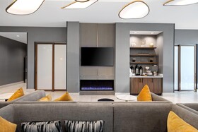 La Quinta Inn & Suites by Wyndham La Habra