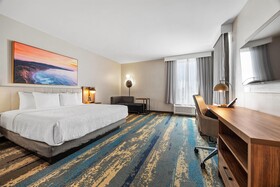 La Quinta Inn & Suites by Wyndham La Habra