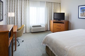 Hampton Inn & Suites Lancaster