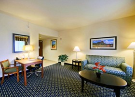 Hampton Inn & Suites Lancaster