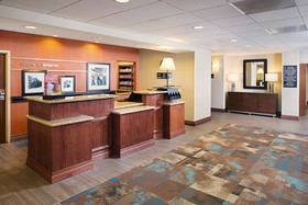 Hampton Inn & Suites Lancaster