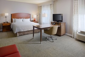 Hampton Inn & Suites Lancaster