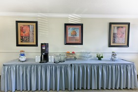 Oxnard Inn Lancaster
