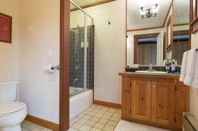 SCP Mendocino Inn and Farm
