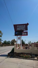 Trails Motel