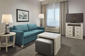 Homewood Suites by Hilton Long Beach Airport