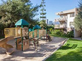 Global Luxury Suites at Universal City