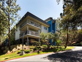 Global Luxury Suites at Universal City