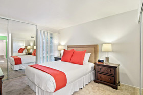 Global Luxury Suites at Universal City